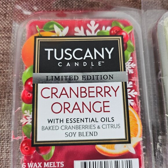 Tuscany Candle Santa With Holly Fragrance Melt Warmer Limited Edition - Picture 9 of 13